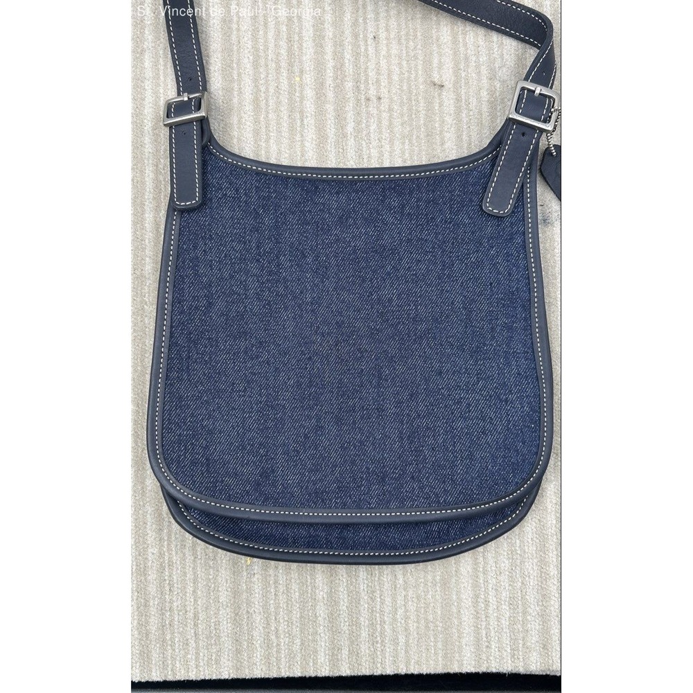 Vintage Coach Denim Hippie Flap Bag – Style 8114 – Blue Denim Made in Costa Rica - Picture 6 of 10